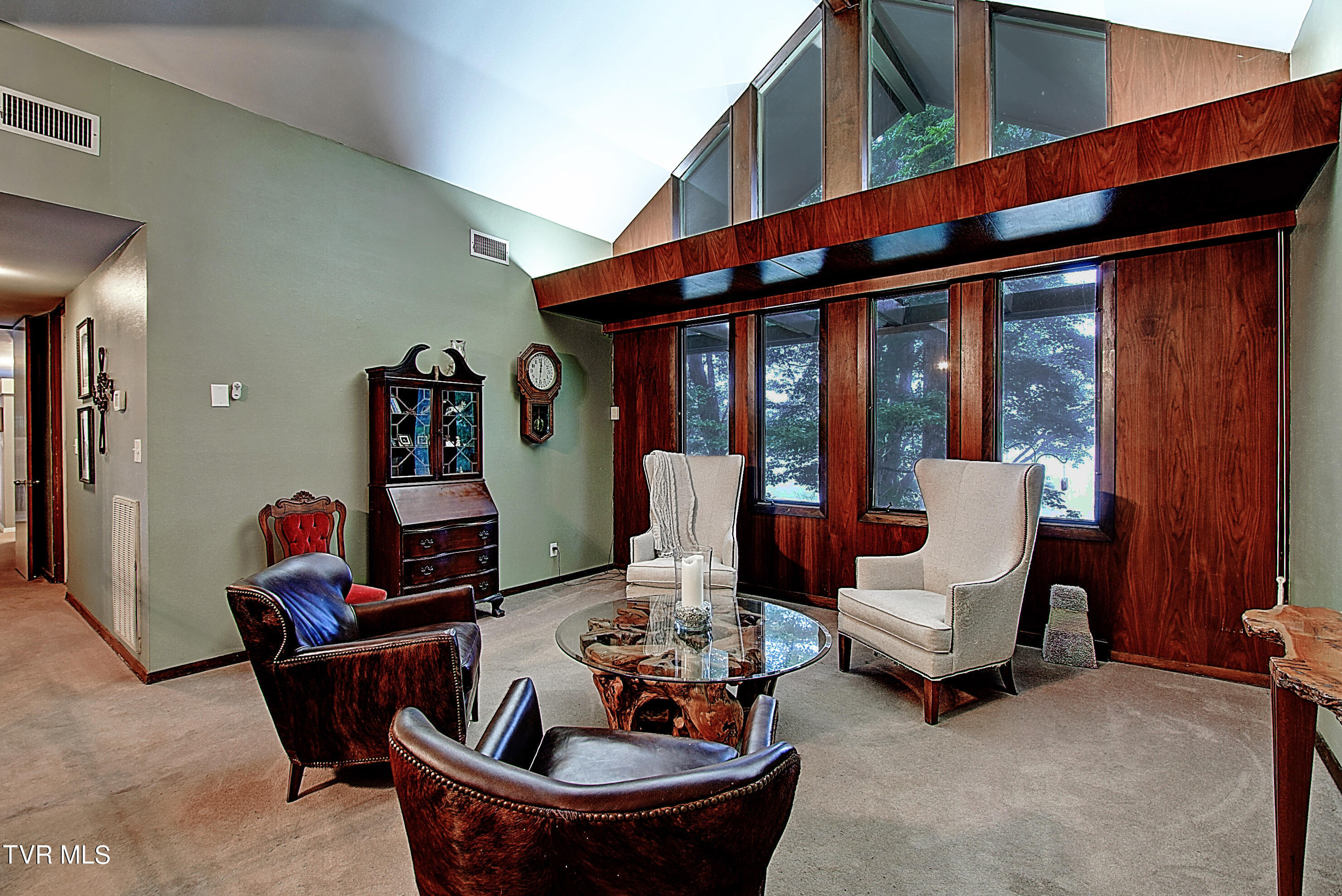 329 Hidden Valley Road Kingsport, TN 37663 - Photo 12 of 60 12