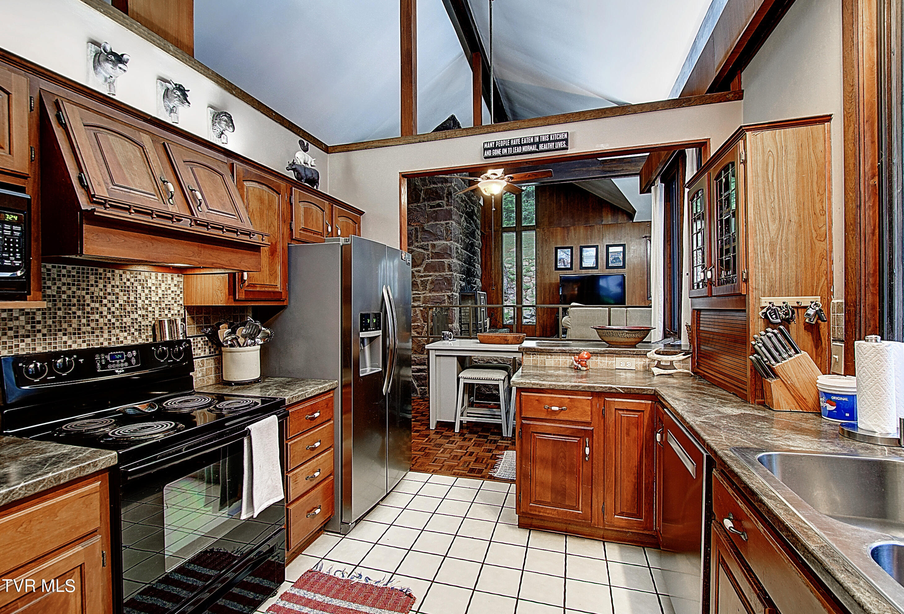 329 Hidden Valley Road Kingsport, TN 37663 - Photo 18 of 60 18