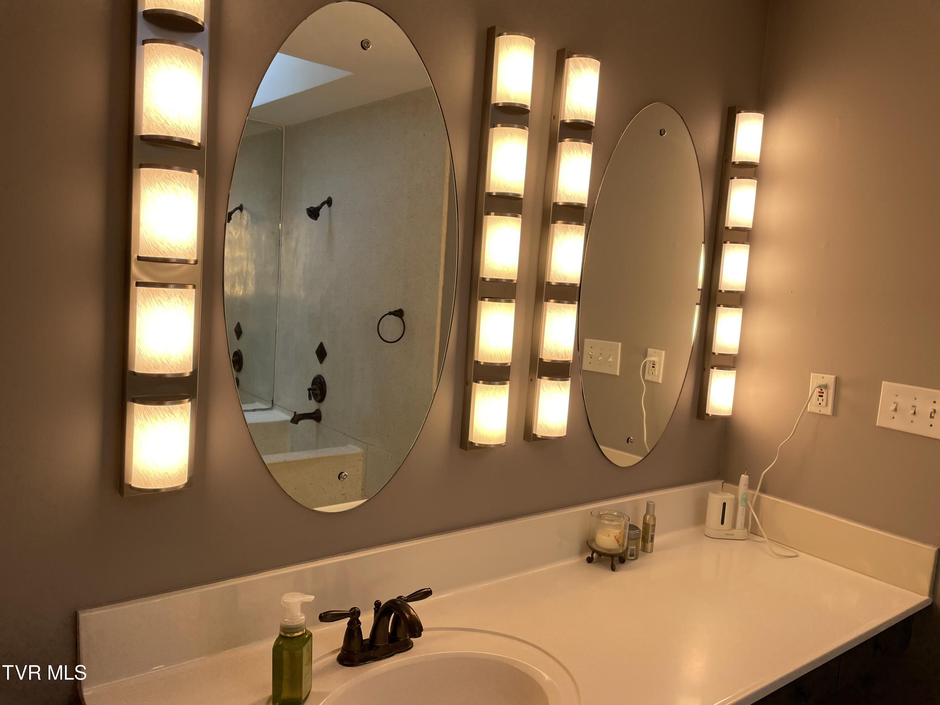 329 Hidden Valley Road Kingsport, TN 37663 - Photo 29 of 60 IMG_5771