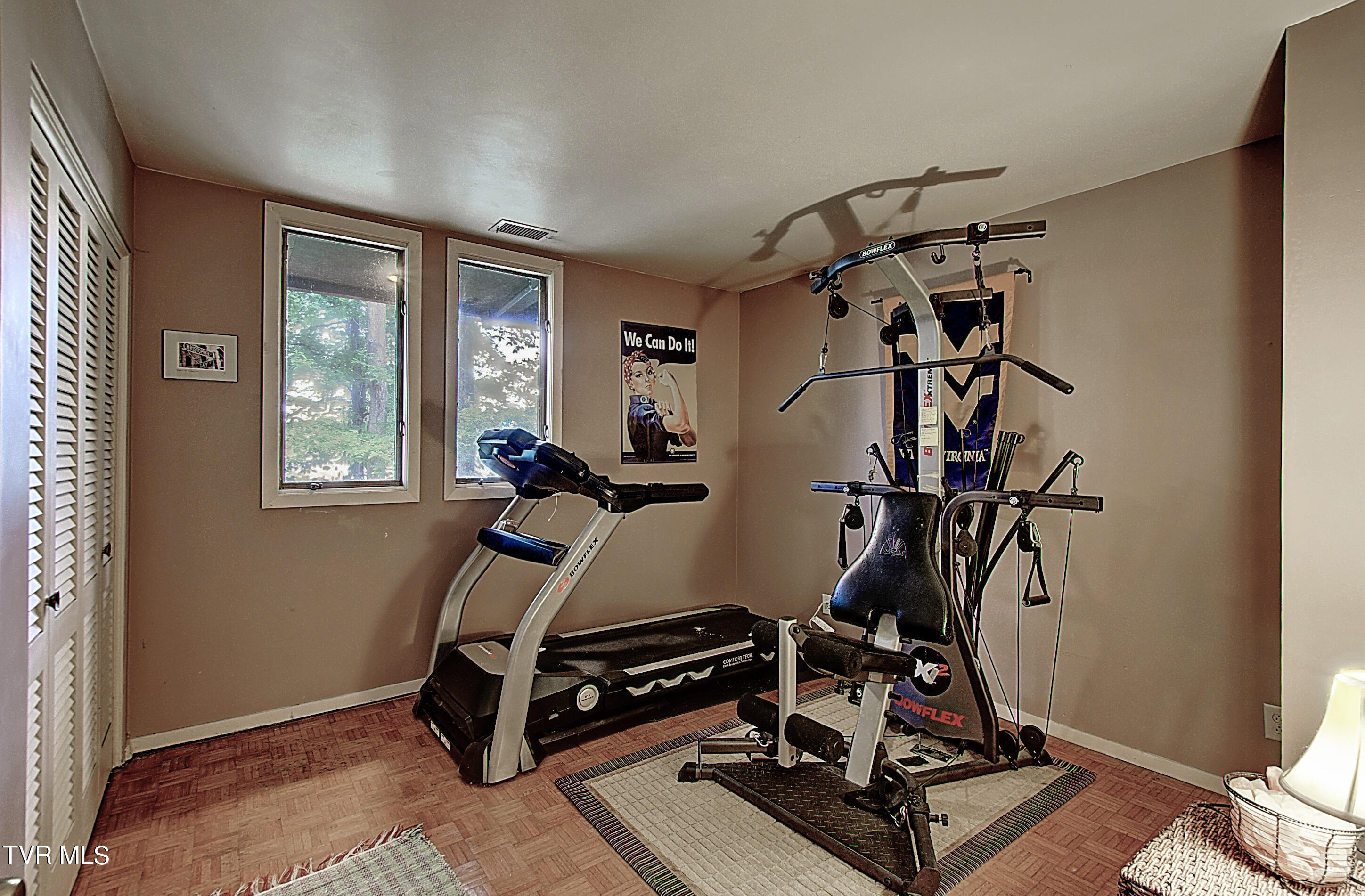 329 Hidden Valley Road Kingsport, TN 37663 - Photo 36 of 60 31