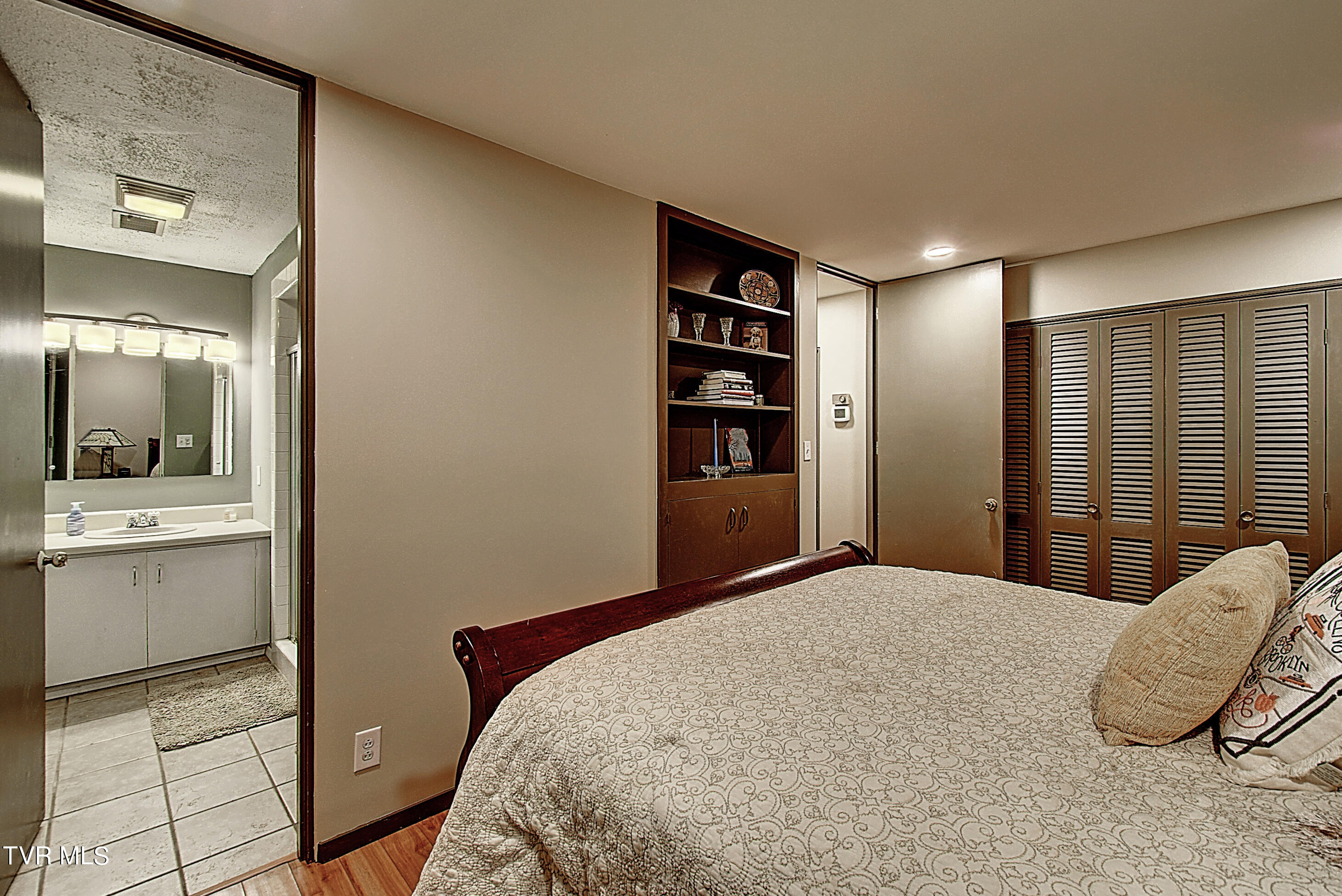 329 Hidden Valley Road Kingsport, TN 37663 - Photo 41 of 60 36