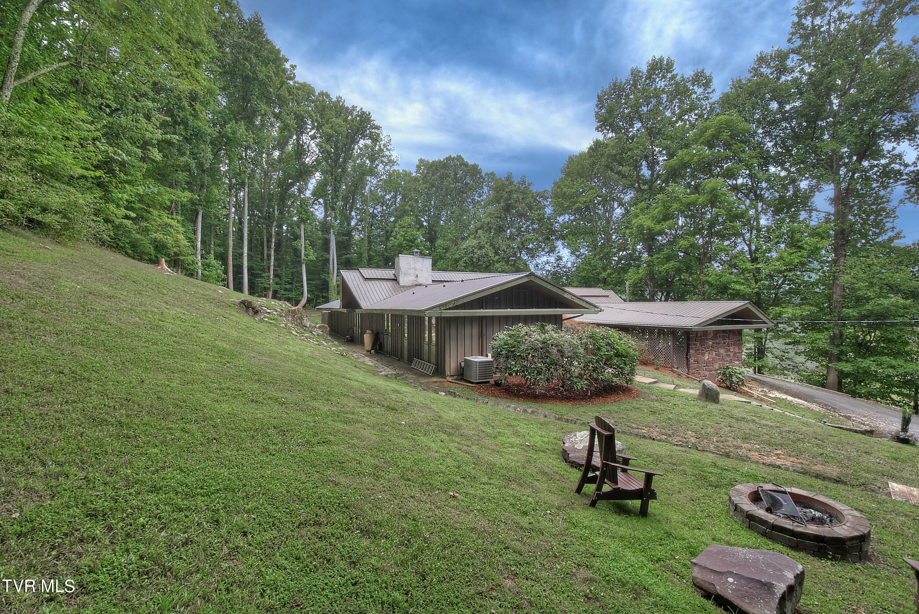 329 Hidden Valley Road Kingsport, TN 37663 - Photo 50 of 60 45