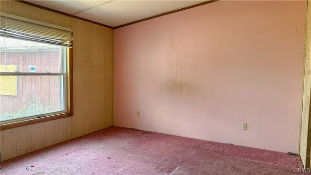 $68,400 | 5223 Moore Road, Westmoreland, NY 13490