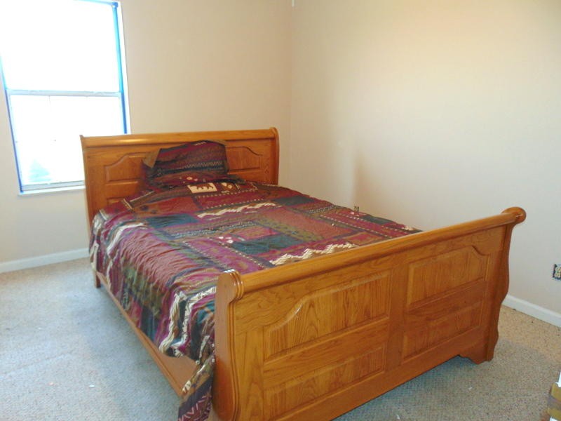122 Lakescene Road Kingston, TN 37763 - Photo 5 of 37 a bedroom with a bed and window