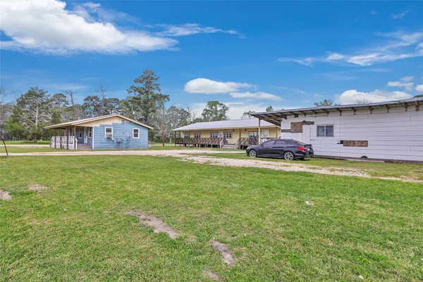 $1,100 | 10821 Highway 150, Unit 20, Shepherd, TX 77371