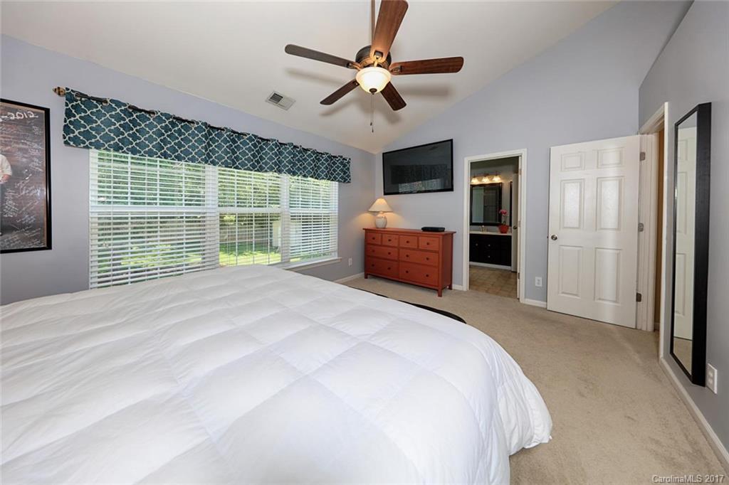 525 Clearbrook Road, Unit 26 Matthews, NC 28105 - Photo 20 of 24 Gallery Image 20