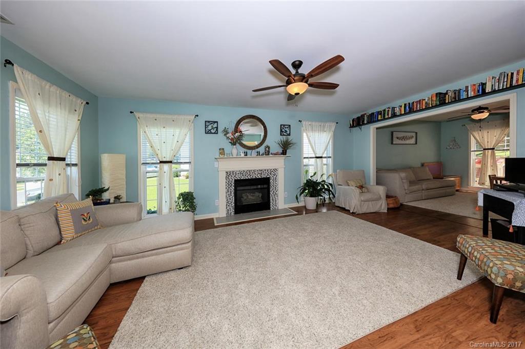 525 Clearbrook Road, Unit 26 Matthews, NC 28105 - Photo 5 of 24 Gallery Image 5