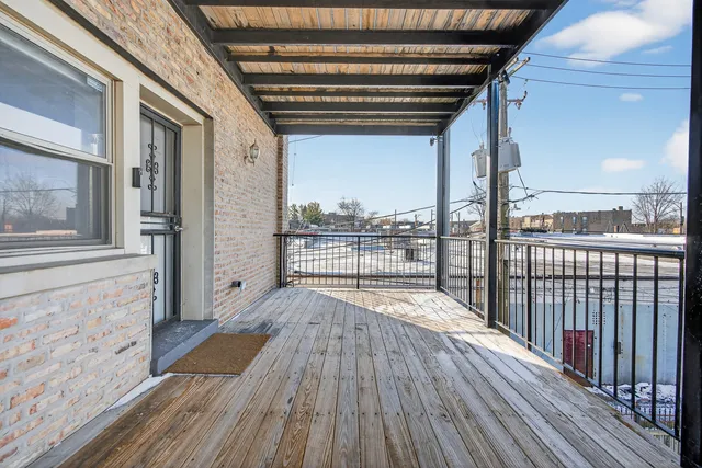 $375,000 | 4646 South Prairie Avenue, Unit 2S, Chicago, IL 60653