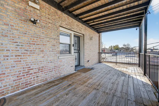 $375,000 | 4646 South Prairie Avenue, Unit 2S, Chicago, IL 60653