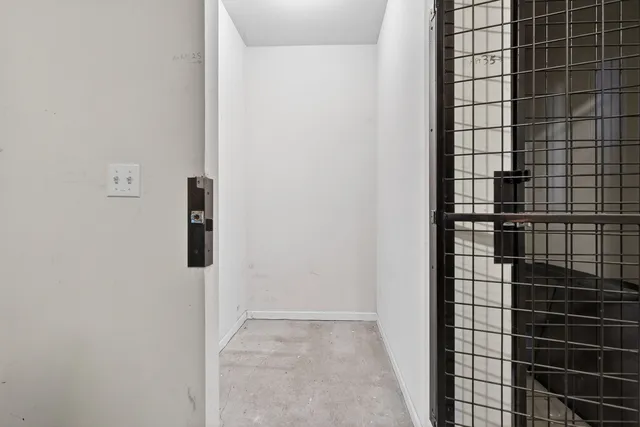 $375,000 | 4646 South Prairie Avenue, Unit 2S, Chicago, IL 60653