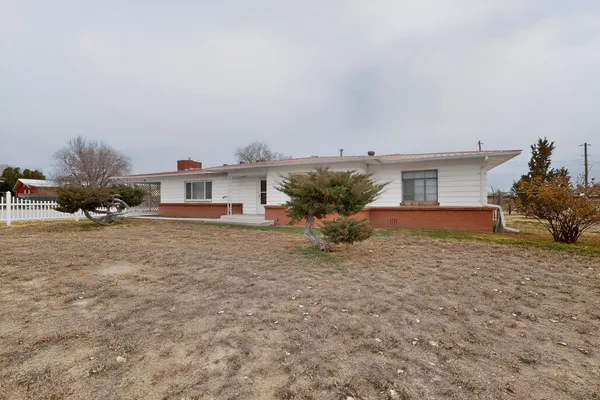 $439,000 | 718 East Pueblo, Espanola, NM 87532