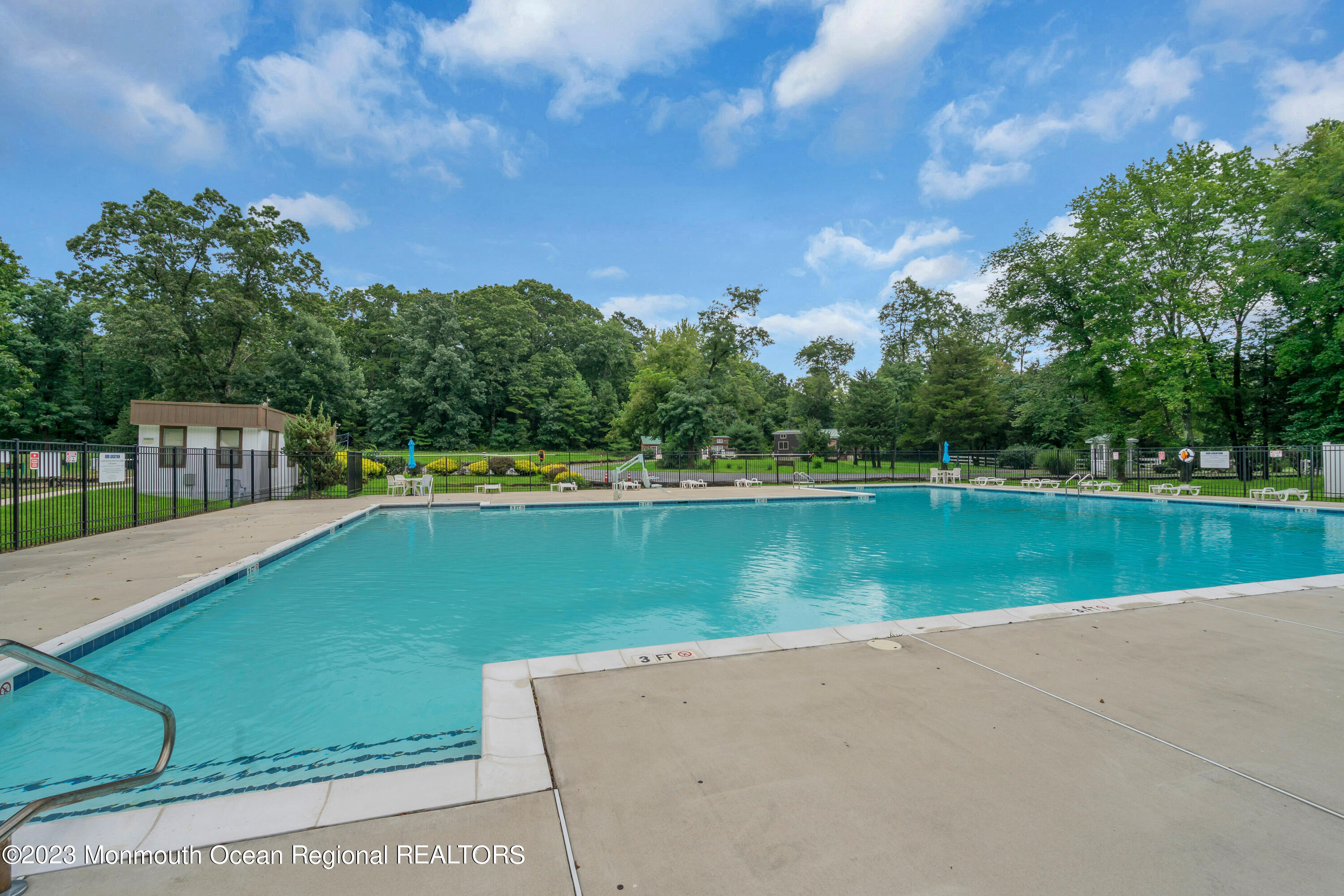 724 Monmouth Road, Unit 33 Cream Ridge, NJ 08514 - Photo 26 of 27 068_ey208248-1
