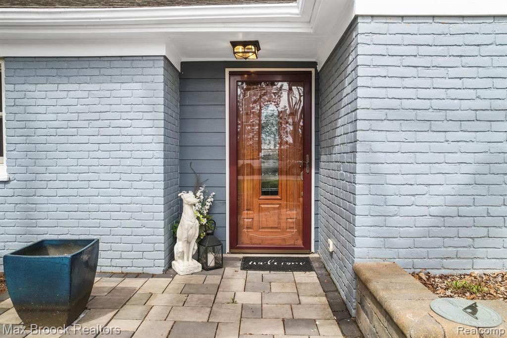 2905 West Hickory Grove Road Bloomfield Hills, MI 48302 - Photo 7 of 25