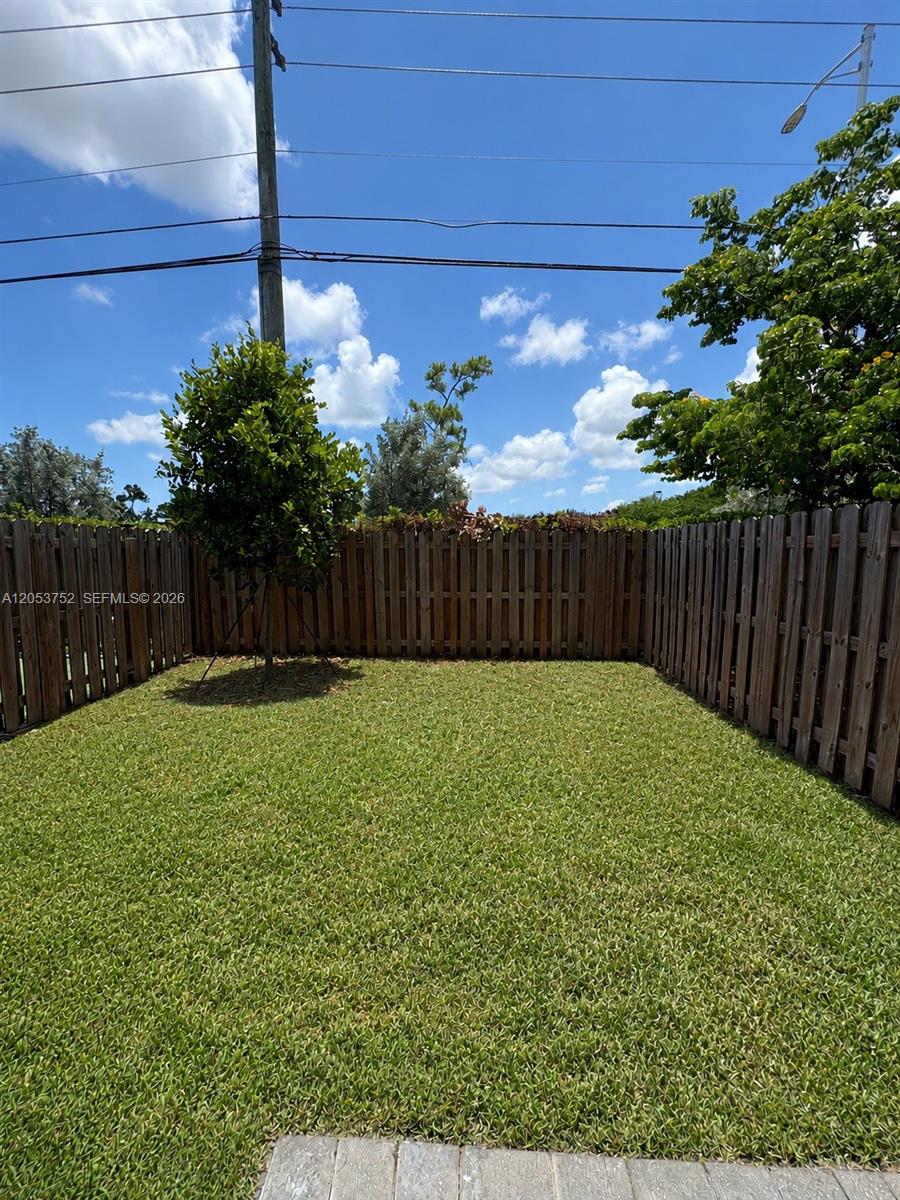 13232 Southwest 287th Terrace Homestead, FL 33033 - Photo 10 of 17 Gallery Image 10