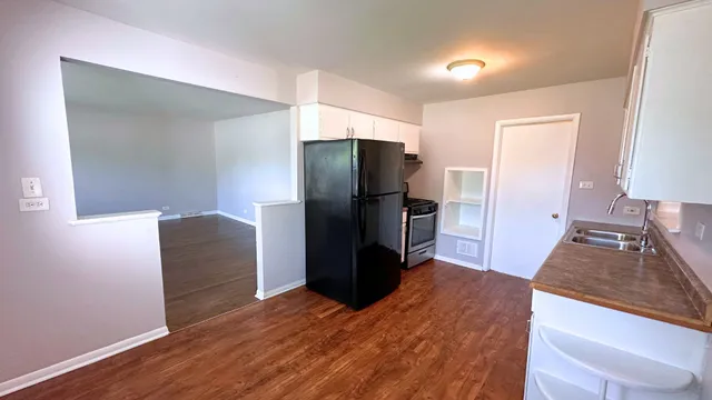 $156,000 | 1425 Kasten Drive, Dolton, IL 60419