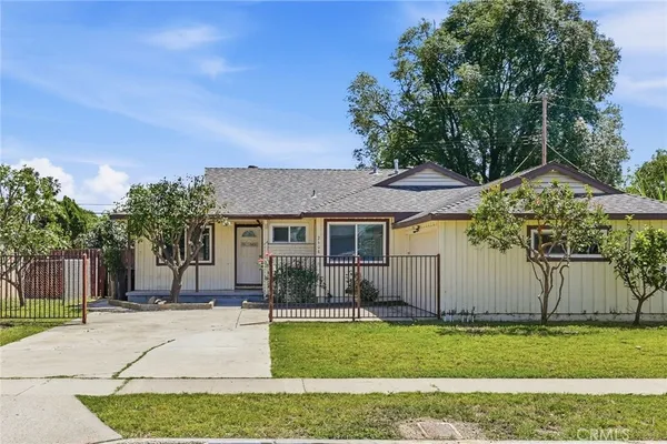 $3,995 | 2608 Balfour Avenue, Fullerton, CA 92831