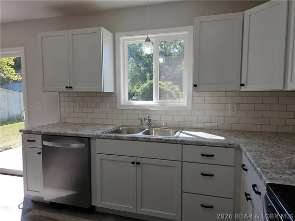 $269,000 | 612 East 8th Street, Eldon, MO 65026