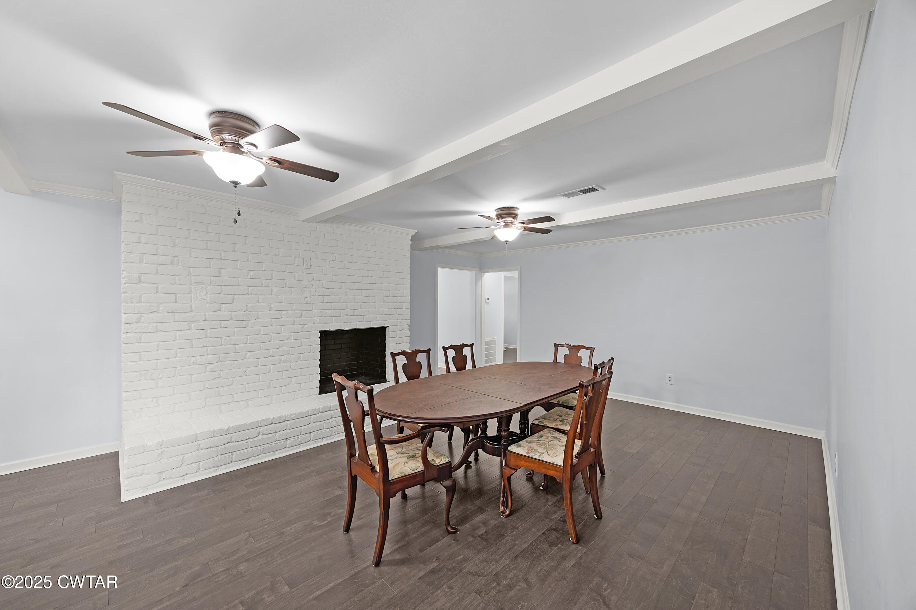 105 Dixie Lane Jackson, TN 38301 - Photo 8 of 25 a view of a dining room with furniture