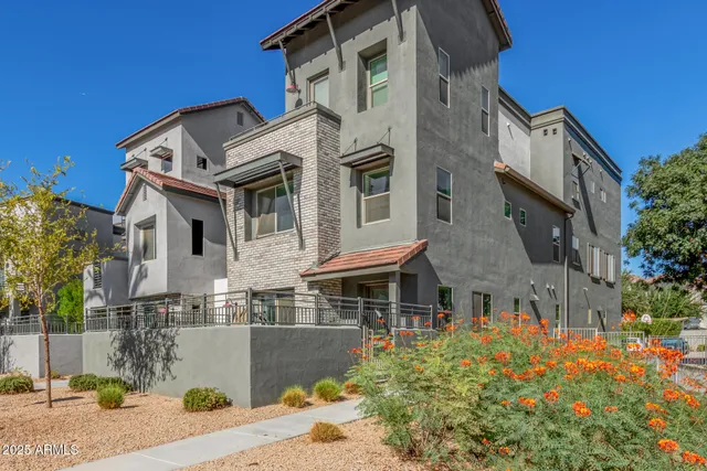 $499,000 | 300 North Gila Springs Boulevard, Unit 144, Chandler, AZ 85226