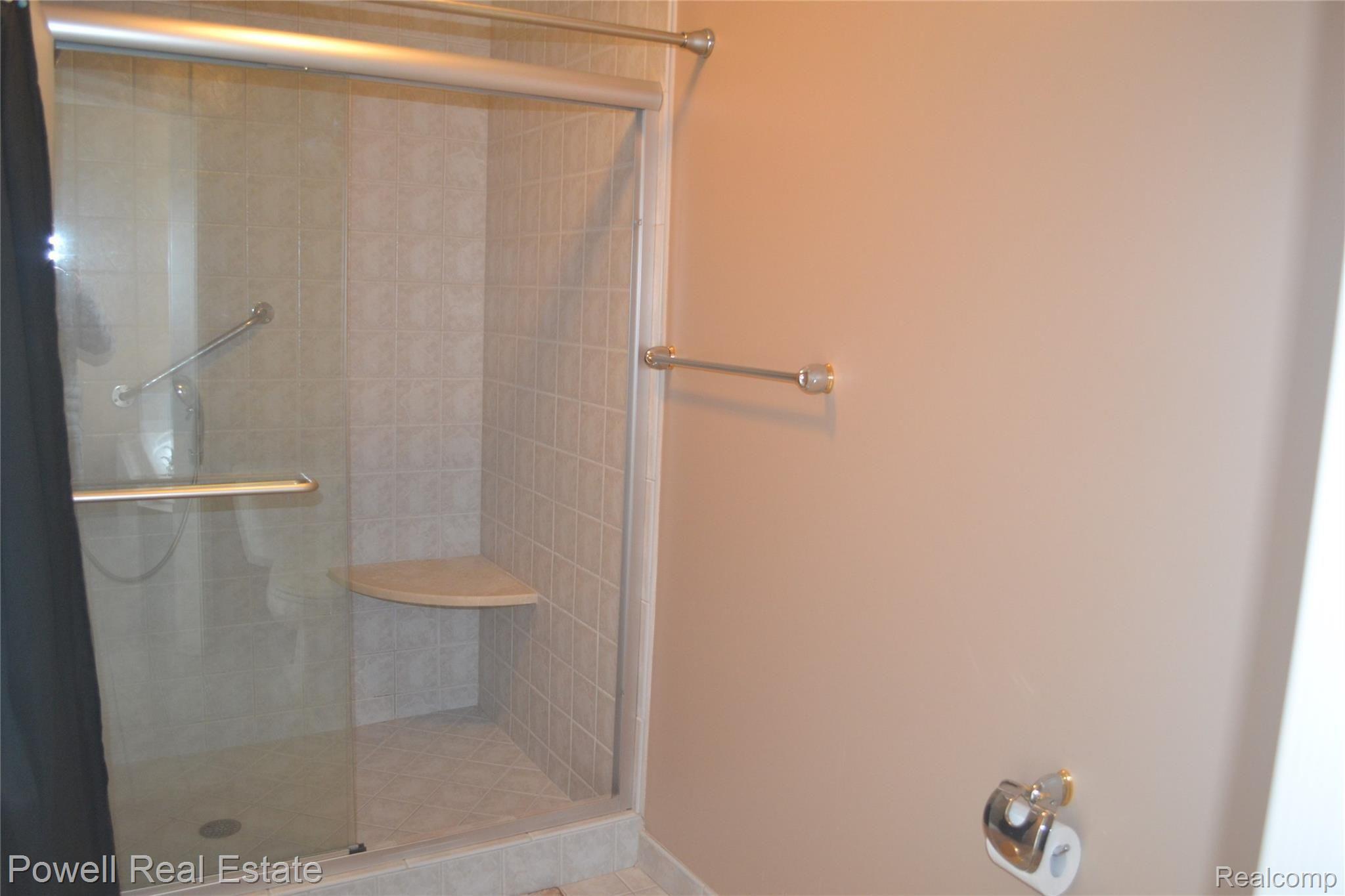 3148 Topview Court Rochester, MI 48309 - Photo 15 of 20 15.JPG