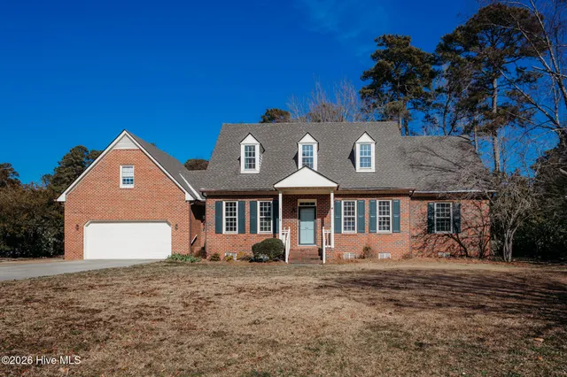 $372,000 | 5111 Country Club Drive North, Wilson, NC 27896