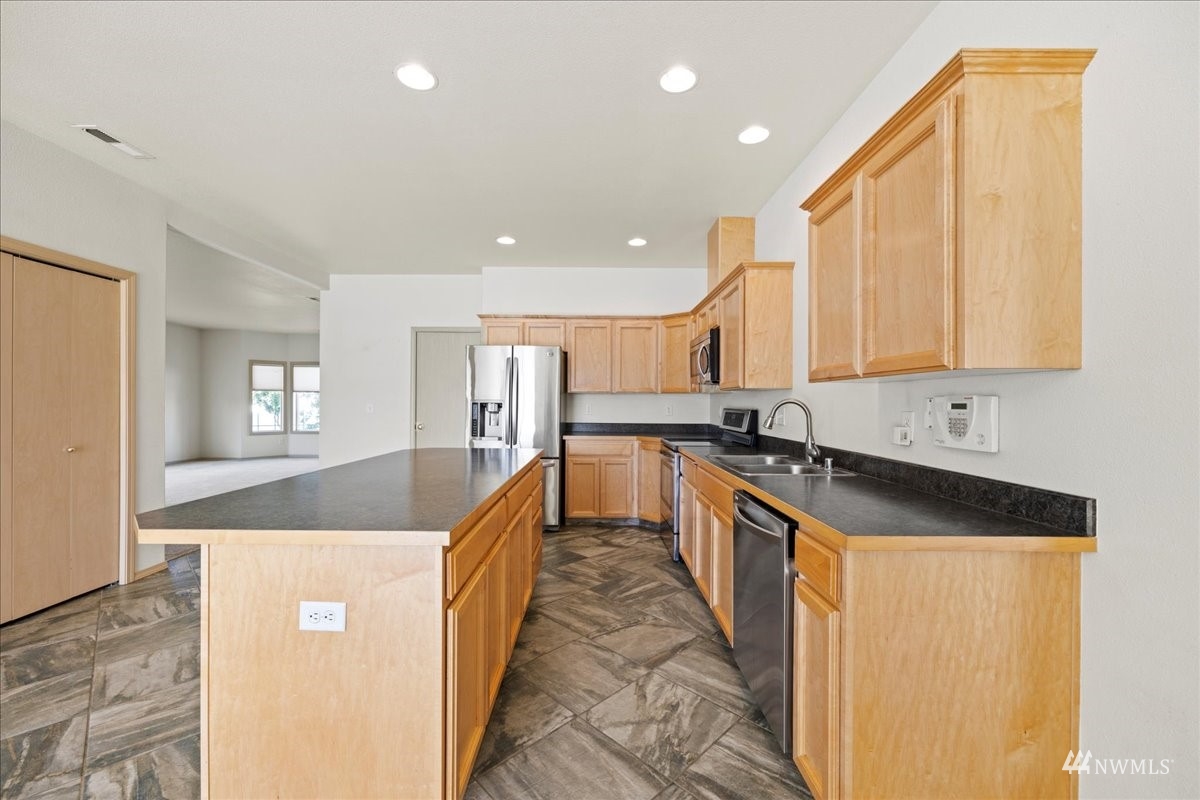 837 Polo Ridge Moses Lake, WA 98837 - Photo 9 of 31 Gallery Image 9