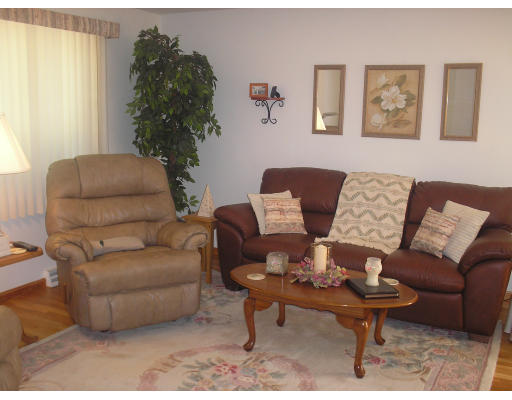 4 Mary Road Billerica, MA 01862 - Photo 3 of 8