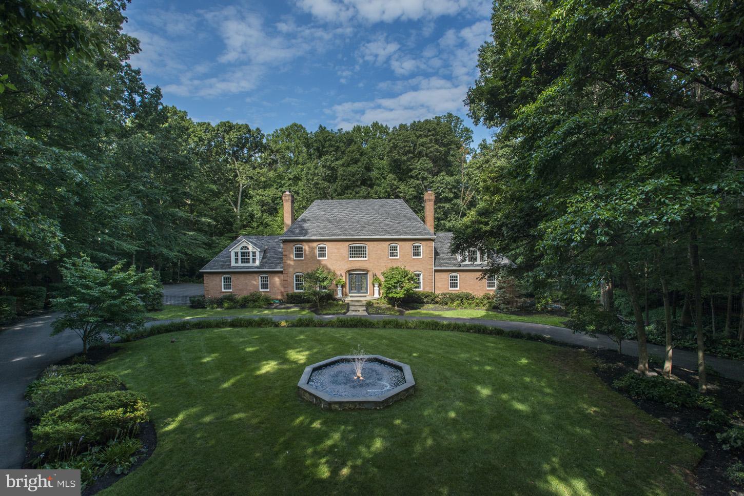 312 Runner Road Great Falls, VA 22066 - Photo 2 of 30 Spectacular Grounds, Circular Drive and Fountain
