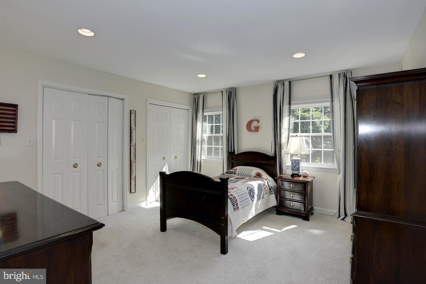 312 Runner Road Great Falls, VA 22066 - Photo 18 of 30 Bedroom 3