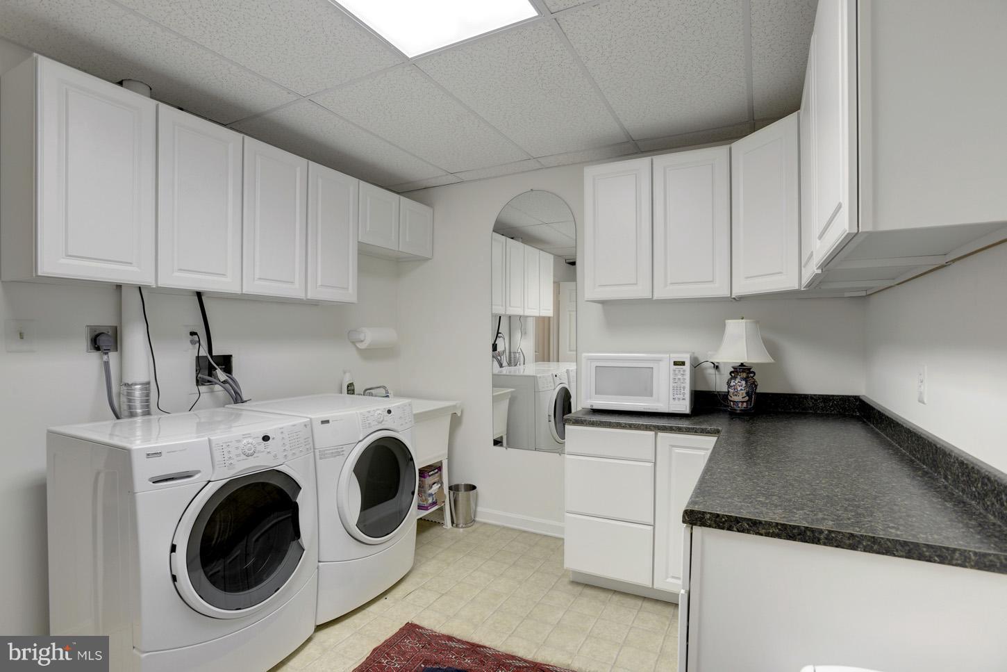 312 Runner Road Great Falls, VA 22066 - Photo 25 of 30 Large Laundry Room in Lower Level, Great Counter