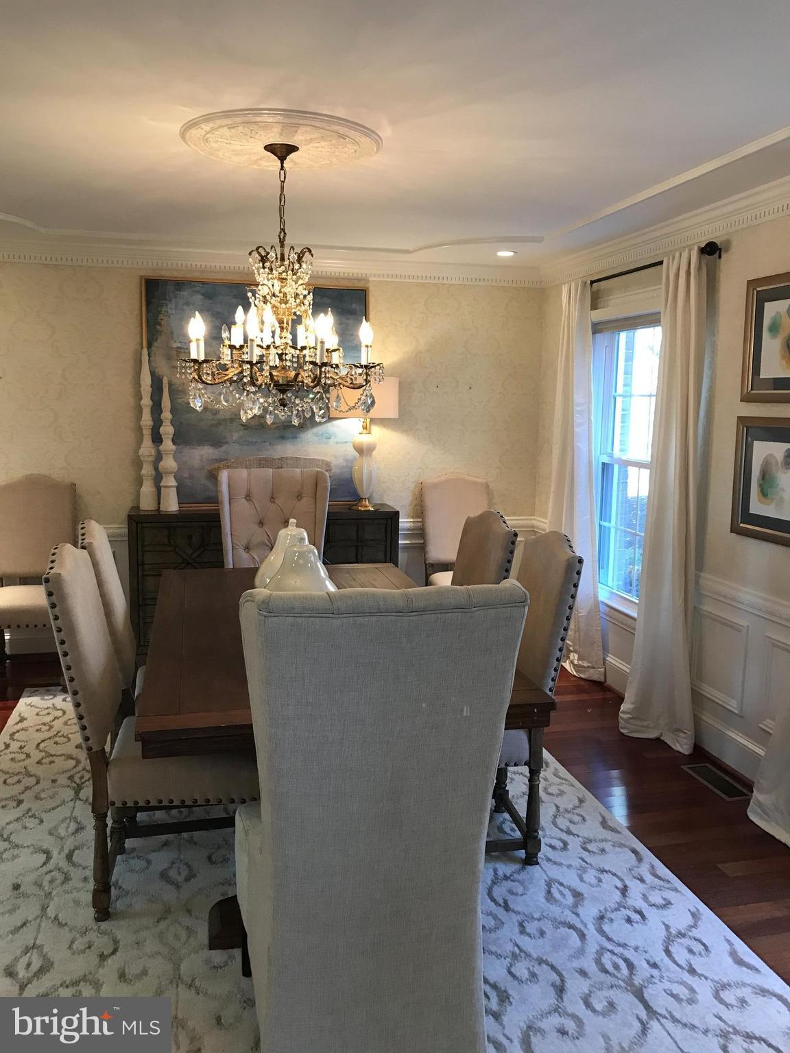 312 Runner Road Great Falls, VA 22066 - Photo 5 of 30 Banquet Size Dining Room