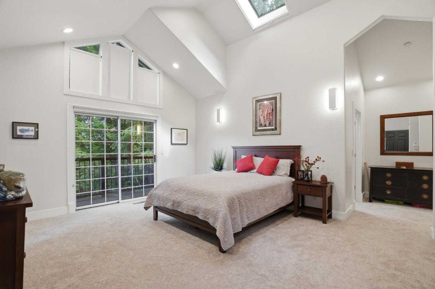 24106 Deer Path Road Saratoga, CA 95070 - Photo 26 of 68