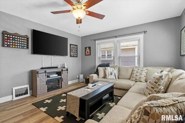 $144,900 | 1531 West Monroe Street, Springfield, IL 62704