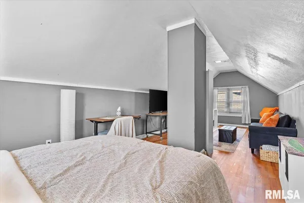 $144,900 | 1531 West Monroe Street, Springfield, IL 62704