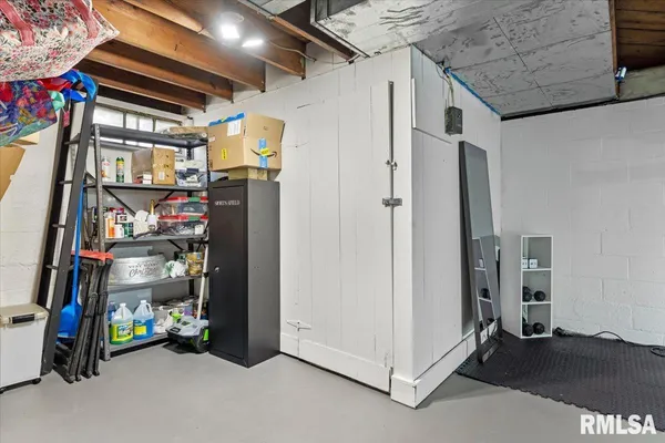 $144,900 | 1531 West Monroe Street, Springfield, IL 62704