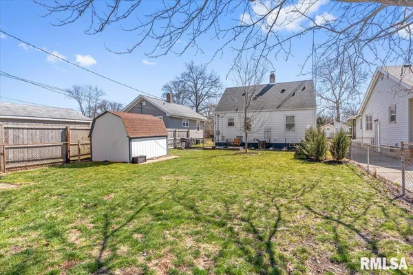 $144,900 | 1531 West Monroe Street, Springfield, IL 62704