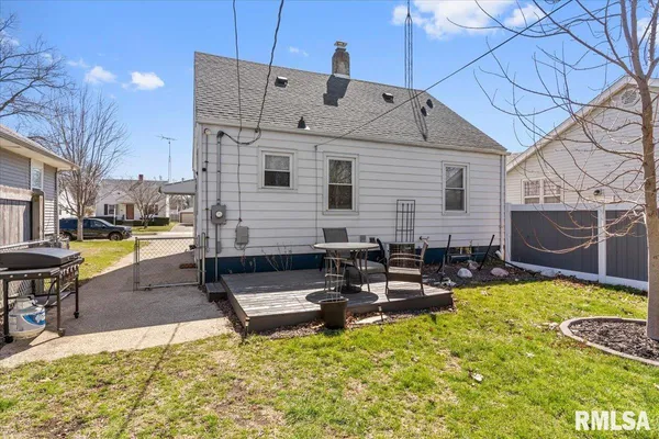 $144,900 | 1531 West Monroe Street, Springfield, IL 62704