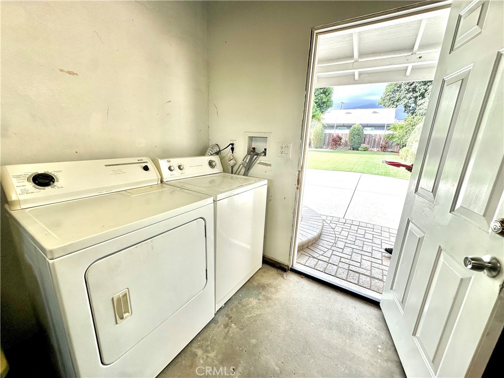 441 Hurstview Avenue Monrovia, CA 91016 - Photo 16 of 16 a utility room with dryer and washer