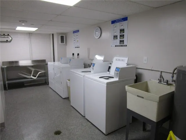 $285,000 | 405 North Ocean Boulevard, Unit 1225, Pompano Beach, FL 33062