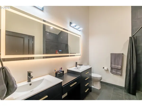 $750,000 | 33005 Berlin Road, Lebanon, OR 97355