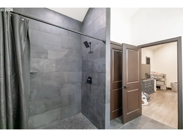 $750,000 | 33005 Berlin Road, Lebanon, OR 97355