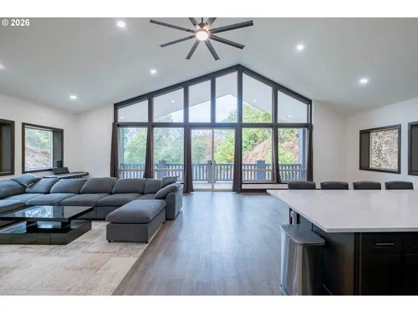 $750,000 | 33005 Berlin Road, Lebanon, OR 97355