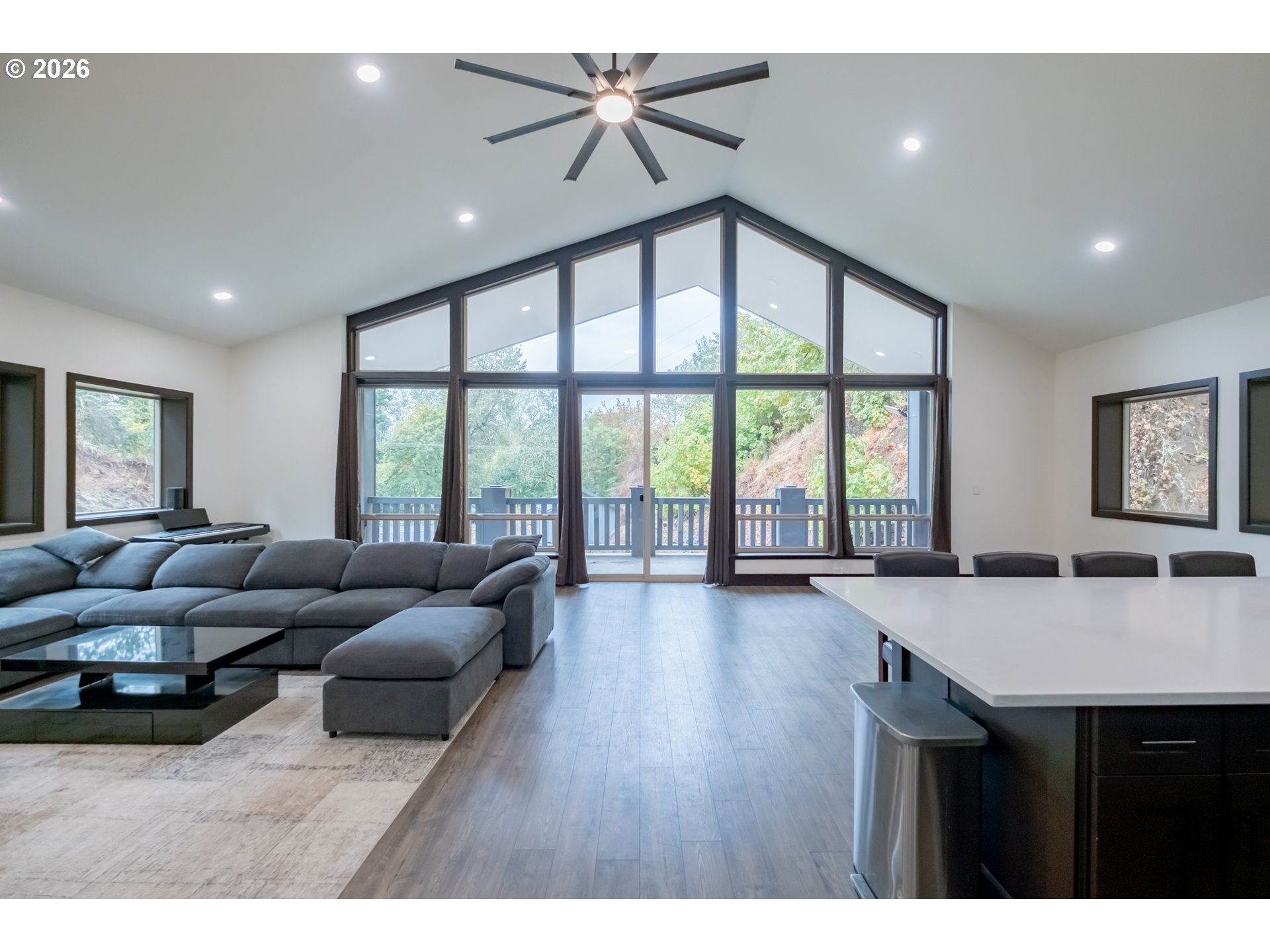 33005 Berlin Road Lebanon, OR 97355 - Photo 3 of 46