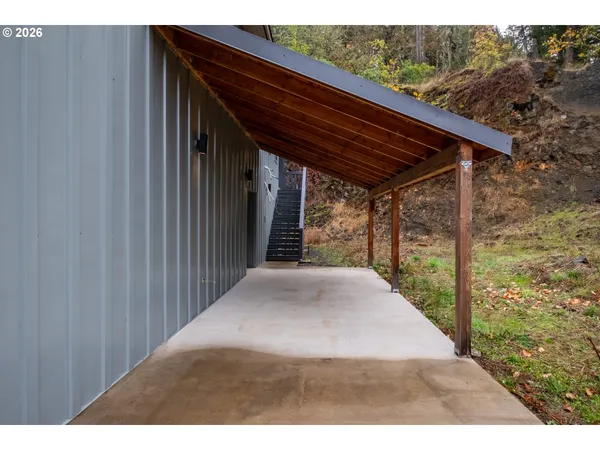 $750,000 | 33005 Berlin Road, Lebanon, OR 97355