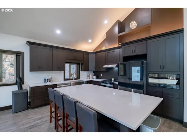 $750,000 | 33005 Berlin Road, Lebanon, OR 97355