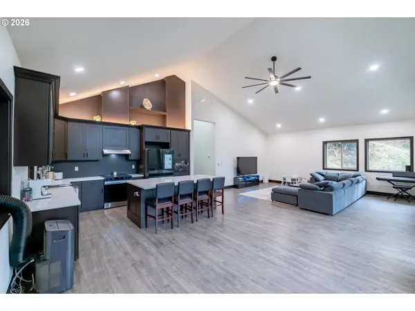 $750,000 | 33005 Berlin Road, Lebanon, OR 97355