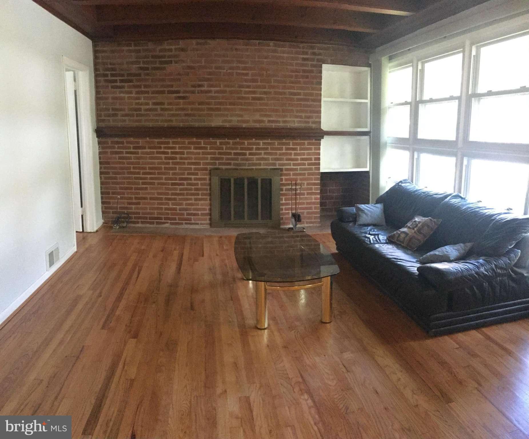 10318 Insley Street Silver Spring, MD 20902 - Photo 5 of 12 Living Room