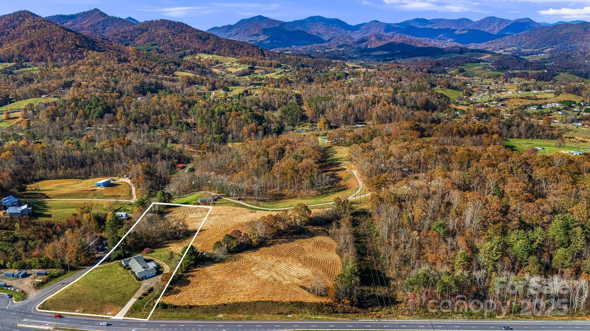 7 Brookshire Road Leicester, NC 28748 - Photo 39 of 40 a view of a city