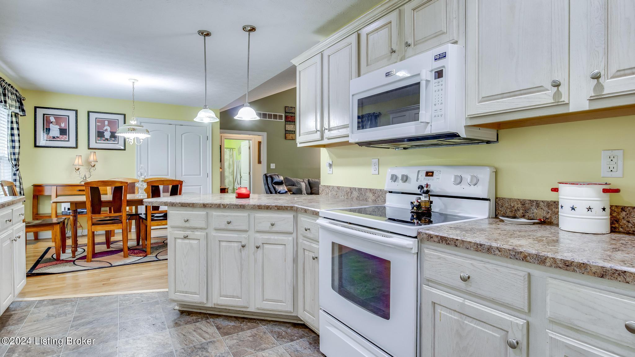 12901 Saw Mill Road Louisville, KY 40272 - Photo 11 of 58 12901_SawMillRd_40272_0106