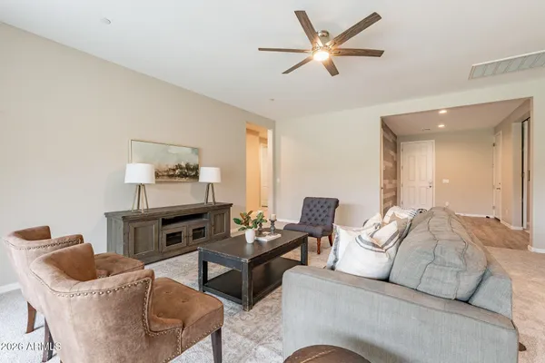 $2,800 | 11628 West Andrew Lane, Peoria, AZ 85383